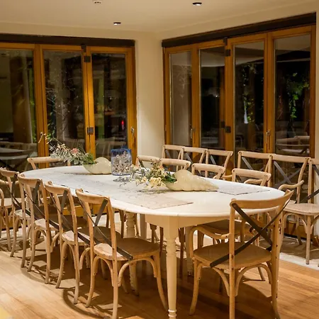 Corner Boutique Hotel 3*