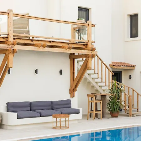 Corner Boutique 3* 바이즈