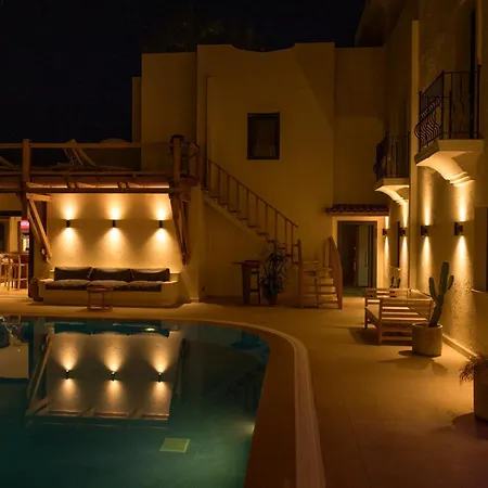 Corner Boutique Hotel