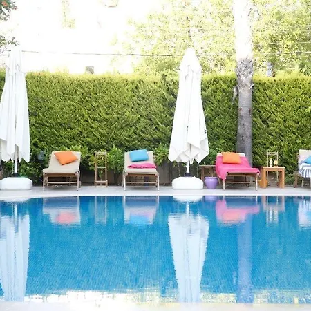 Corner Boutique Hotel Bitez